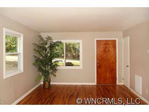 191 Moody Avenue - Photo 3