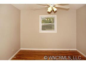 191 Moody Avenue - Photo 7