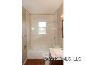 191 Moody Avenue - Photo 8