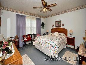 16 MEADOW DRIVE - Photo 11