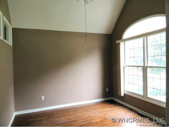 2 Whirlaway Court - Photo 4