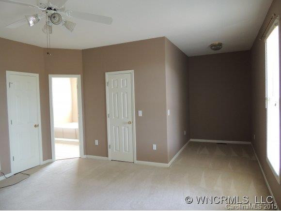 2 Whirlaway Court - Photo 8