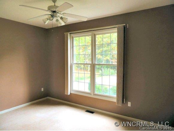 2 Whirlaway Court - Photo 9
