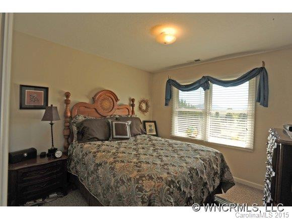 8 Golden Lane - Photo 20