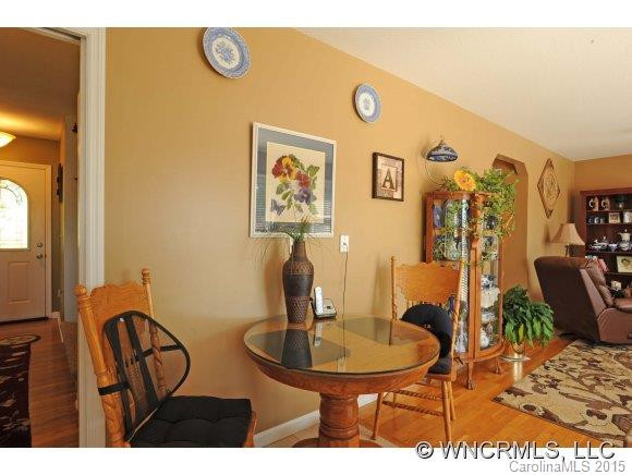 8 Golden Lane - Photo 7