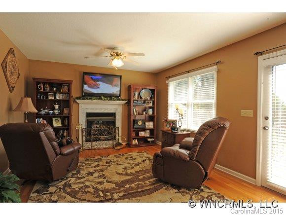 8 Golden Lane - Photo 8