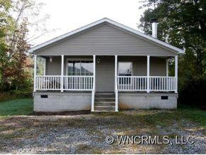 53 Farmstead Road - Photo 2