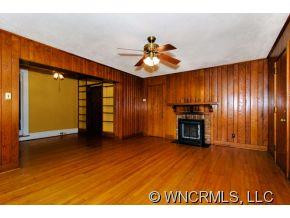 1 Lakeshore Dr - Photo 8