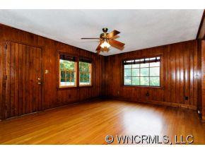 1 Lakeshore Dr - Photo 9