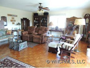 210 Warren Lane - Photo 7