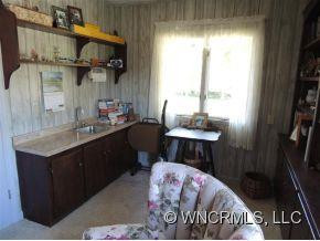 210 Warren Lane - Photo 10