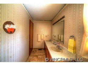 206 Vincent Place - Photo 18