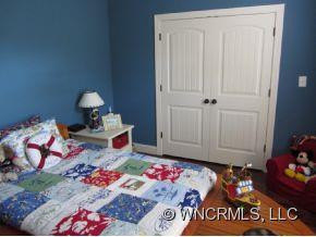 284 Green Meadows - Photo 11