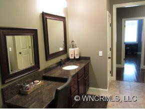 284 Green Meadows - Photo 14