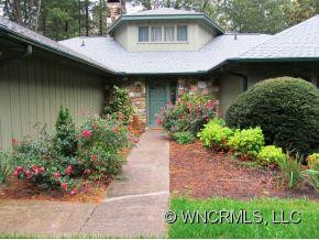 240 Country Club Circle - Photo 2