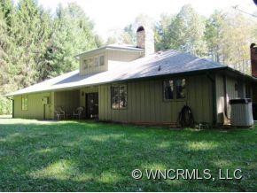 240 Country Club Circle - Photo 12