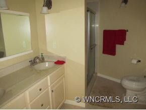 240 Country Club Circle - Photo 18