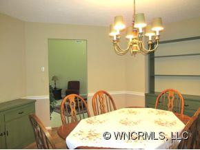 240 Country Club Circle - Photo 21