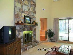 240 Country Club Circle - Photo 4