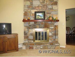 240 Country Club Circle - Photo 8