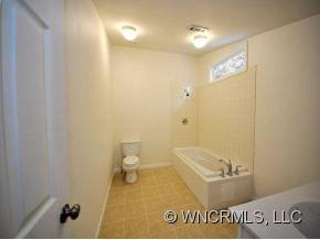 20 MIAMI CIRCLE - Photo 5