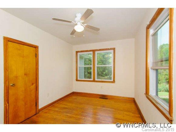 255 Edgewood Road South - Photo 12