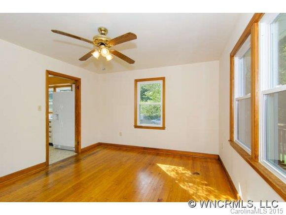 255 Edgewood Road South - Photo 6