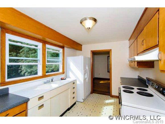 255 Edgewood Road South - Photo 7