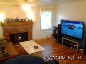 222 Shenandoah - Photo 3