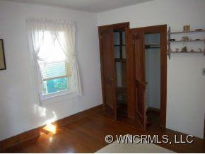 845 Shumont Road - Photo 13