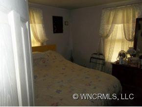 323 Emma Road - Photo 11