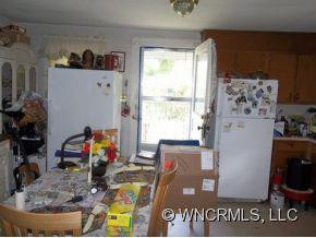 323 Emma Road - Photo 8