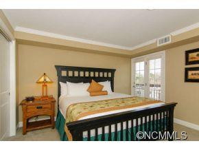 326 Bowling Park Road - Photo 13