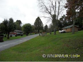 115 Applewood Drive - Photo 14
