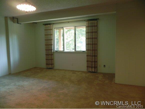 408 Crowfields Drive - Photo 14
