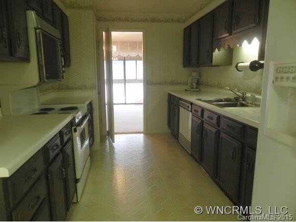 408 Crowfields Drive - Photo 4