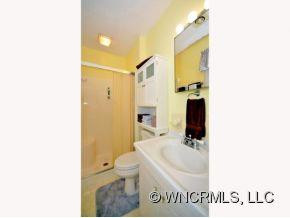 105 BRAEMAR DRIVE - Photo 12