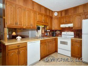 105 BRAEMAR DRIVE - Photo 5