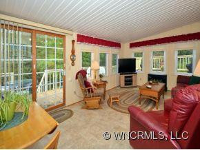 105 BRAEMAR DRIVE - Photo 7
