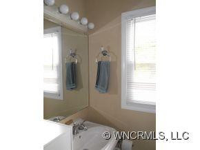 422 Jack Street - Photo 10
