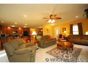 32 Wescott Way - Photo 3