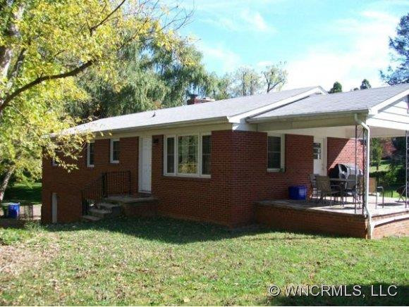 18 VALLEY VIEW
