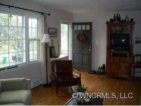 132 DOGWOOD DRIVE - Photo 4
