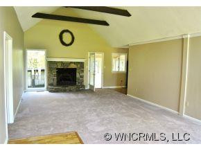 8 Briarwood Ln - Photo 2