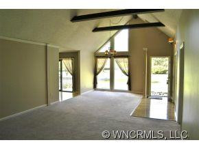 8 Briarwood Ln - Photo 3