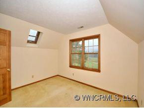 762 CROOKED CREEK ROAD - Photo 9