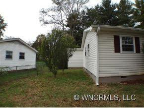 475 Riverview Drive - Photo 14