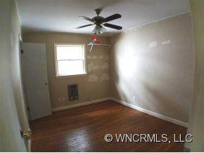 475 Riverview Drive - Photo 6