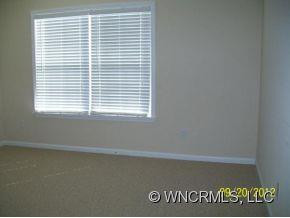 212 WILDBRIAR ROAD - Photo 8