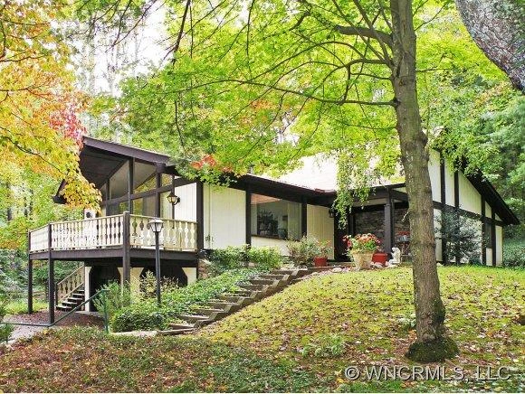 15 Iroquois Drive